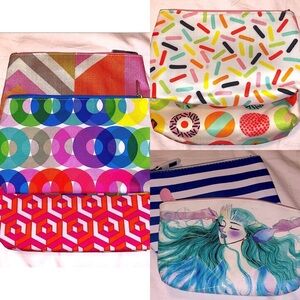 7 Different Makeup Travel Bags